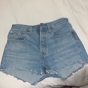 Levi’s 501 Women’s denim shorts